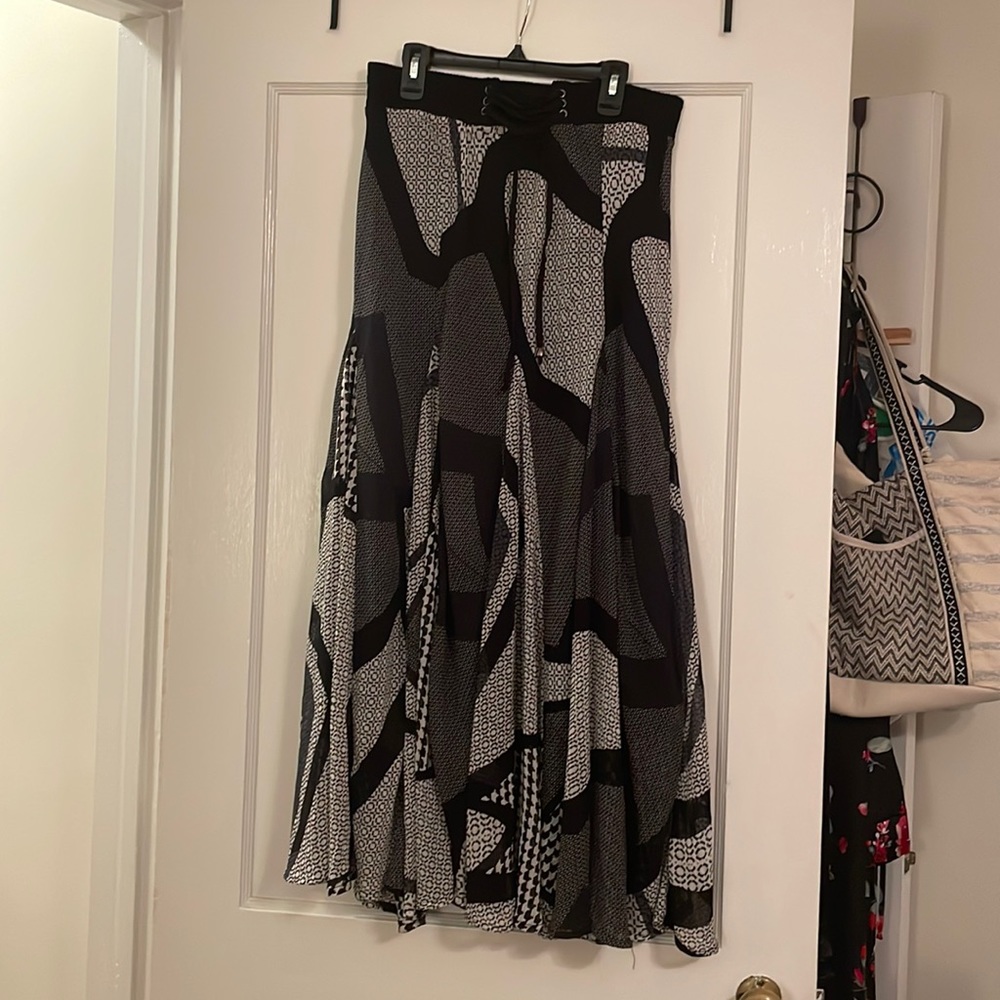 Patterned skirt